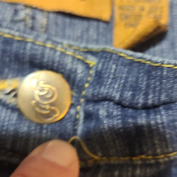 Cuffed Blue Jeans - Picture 6 of 6